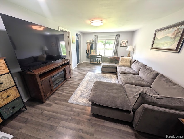 9032 Deering St, Livonia, MI 48150 - photo 5