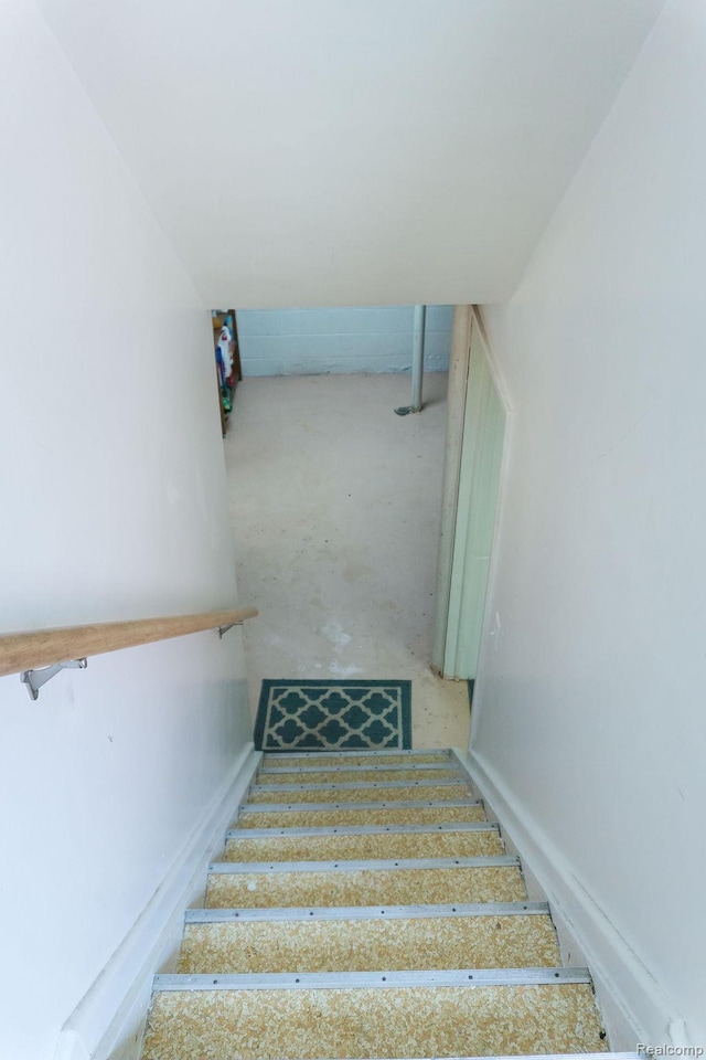 1533 13th St, Wyandotte, MI 48192 - photo 29