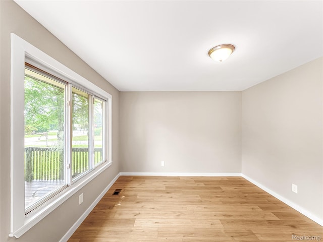 5552 Liberty Bell Rd, Burton, MI 48439 - photo 8
