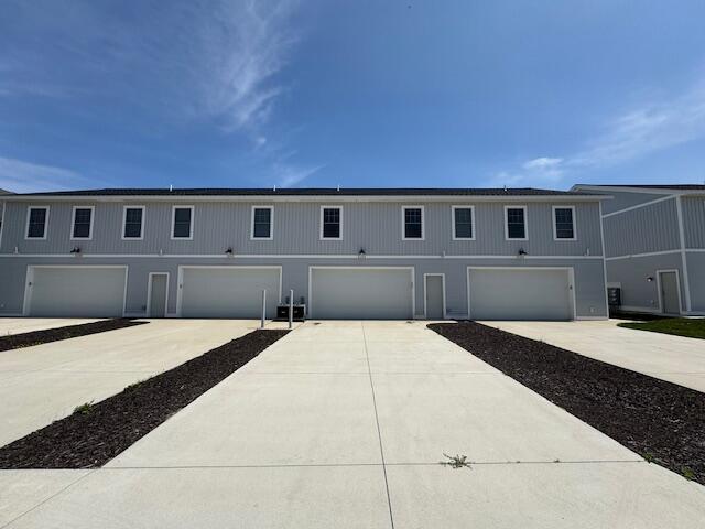 2104 Sherwood Ave, Holland, MI 49423 - photo 23