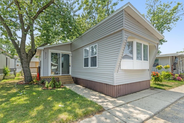 852 Tarpon St SW, Wyoming, MI 49509 - photo 1