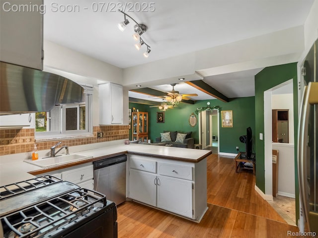 3077 Nanwich Dr, Waterford, MI 48329 - photo 7