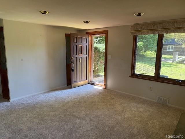 4806 Fenmore Ave, Waterford, MI 48328 - photo 11