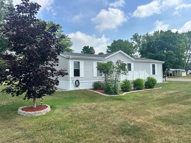 5 Cottonwood Ave NE, Cedar Springs, MI 49319 - photo 2