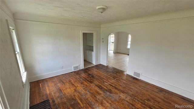 345 W Nevada St, Highland Park, MI 48203 - photo 11
