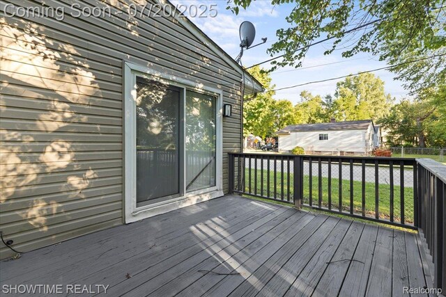 22601 Purdue Ave, Walled Lake, MI 48336 - photo 27