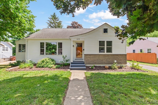 619 S Madison St, Adrian, MI 49221 - photo 1