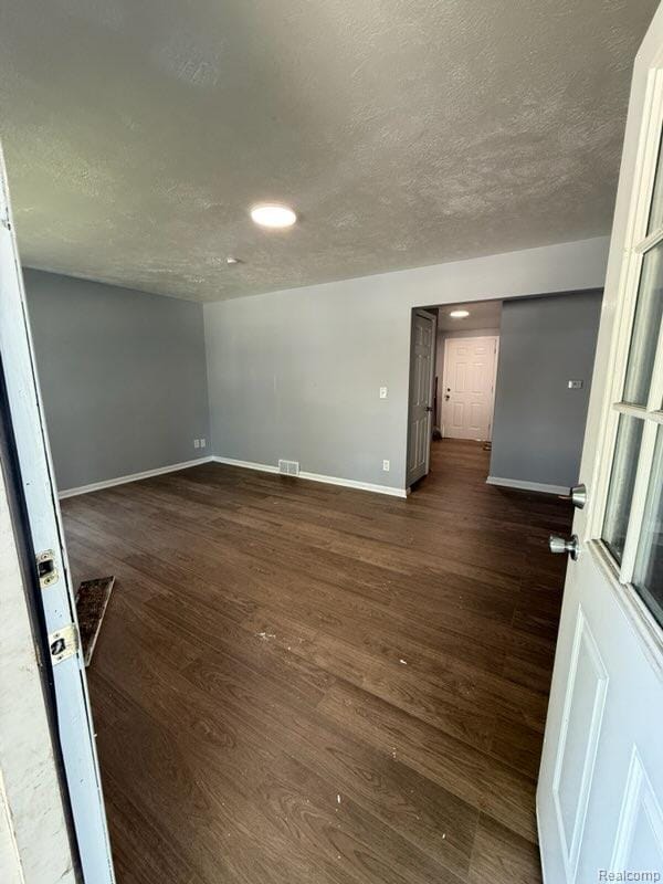 1540 Lyons Ave, Lansing, MI 48910 - photo 5
