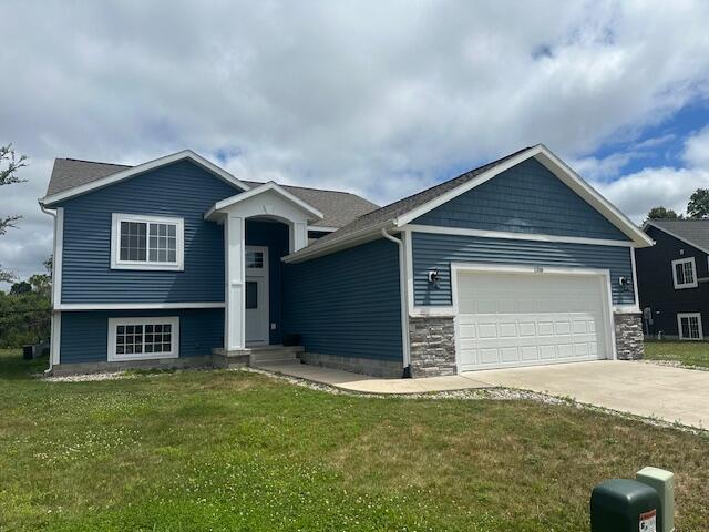 1316 Waters Edge Ct, Whitehall, MI 49461 - photo 1