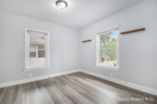 1039 Tamarack Ave NW, Grand Rapids, MI 49504 - photo 10