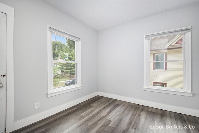 1039 Tamarack Ave NW, Grand Rapids, MI 49504 - photo 11