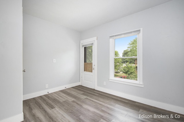 1039 Tamarack Ave NW, Grand Rapids, MI 49504 - photo 12