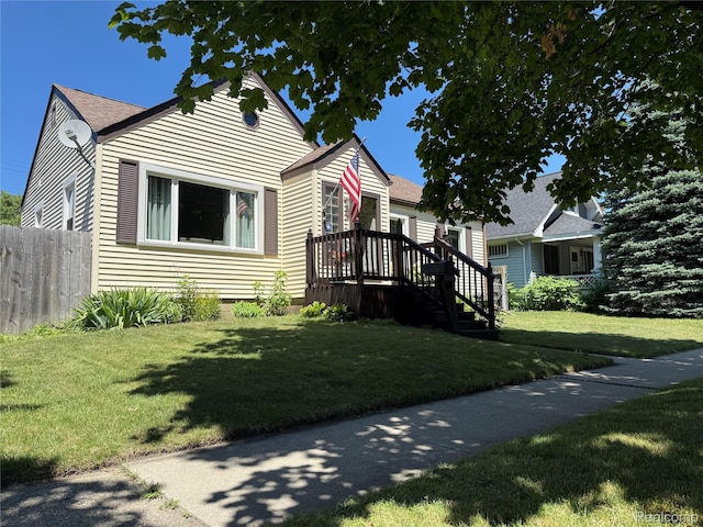 2013 Griswold St, Port Huron, MI 48060 - photo 3