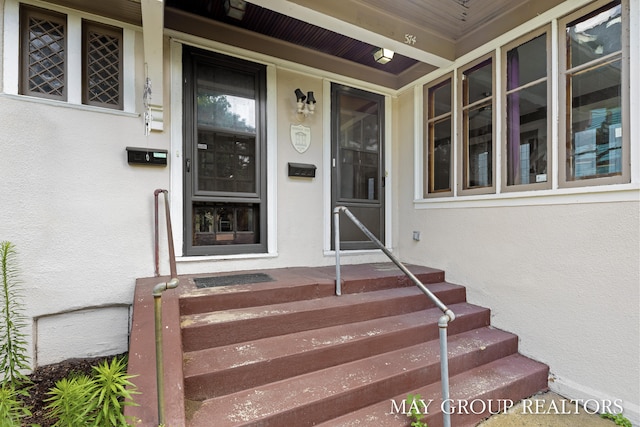 572-574 Madison Ave SE, Grand Rapids, MI 49503 - photo 2