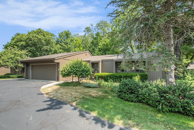 849 Brook Village Ct, Holland, MI 49423 - photo 31