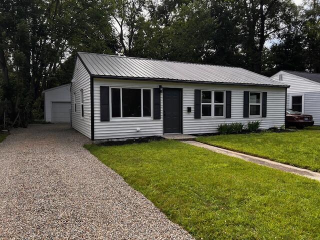 182 Broadway Blvd, Battle Creek, MI 49037 - photo 1