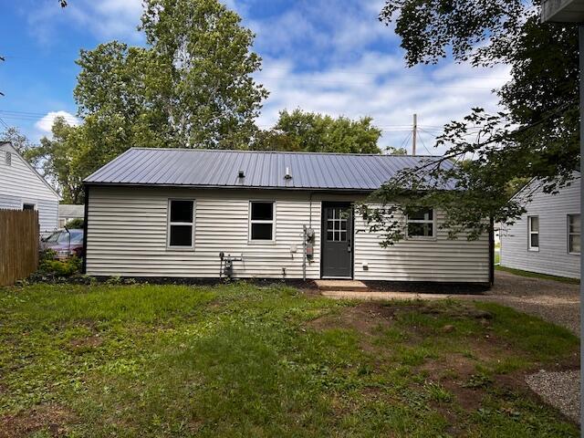 182 Broadway Blvd, Battle Creek, MI 49037 - photo 6