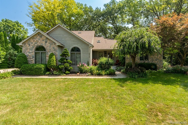 6939 W Ridge Dr, Brighton, MI 48116 - photo 1