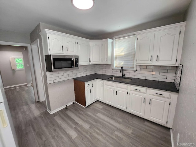 1419 Roslyn Rd, Grosse Pointe Woods, MI 48236 - photo 8