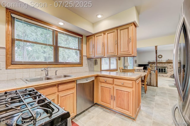 22572 Elena Dr, Farmington, MI 48335 - photo 13