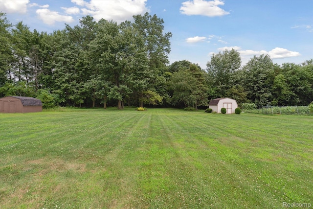 27129 Bryan Blvd, New Boston, MI 48164 - photo 3