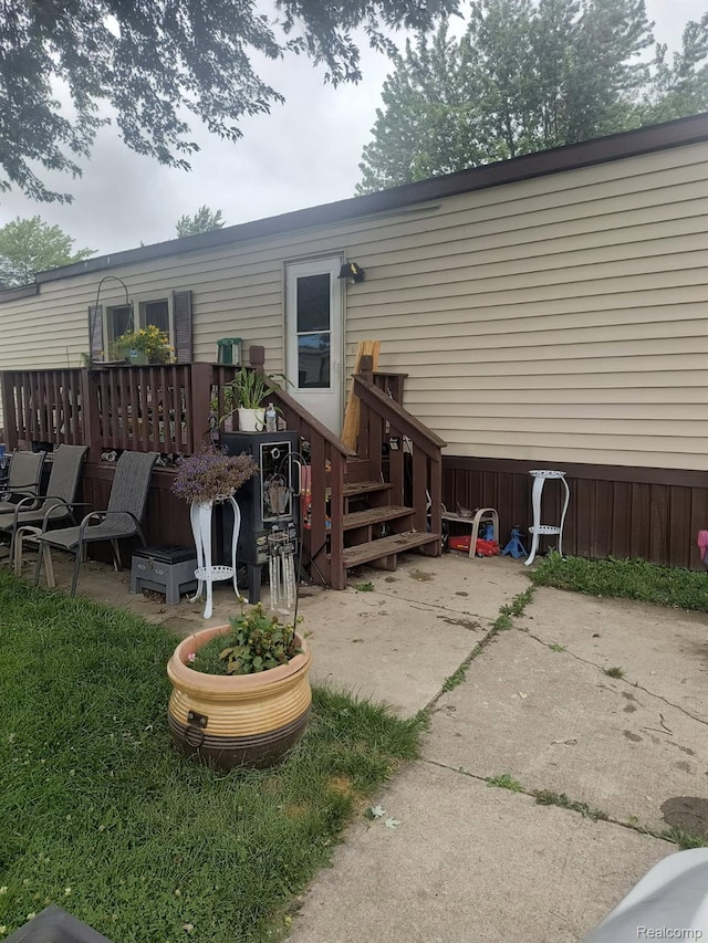 40665 Drury Rd, Sterling Heights, MI 48310 - photo 2