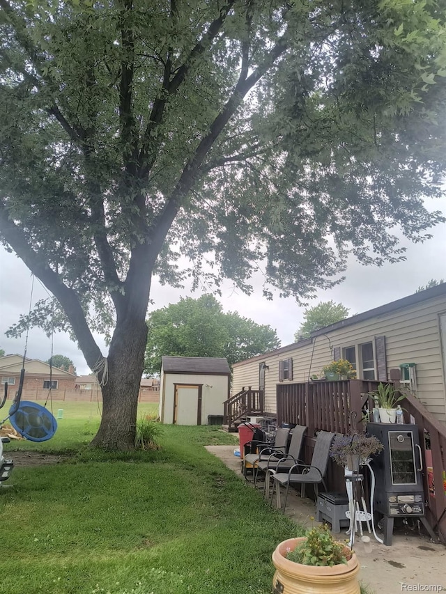 40665 Drury Rd, Sterling Heights, MI 48310 - photo 3
