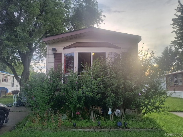 40665 Drury Rd, Sterling Heights, MI 48310 - photo 1