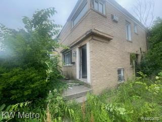 1923 Ewald Cir, Detroit, MI 48238 - photo 2