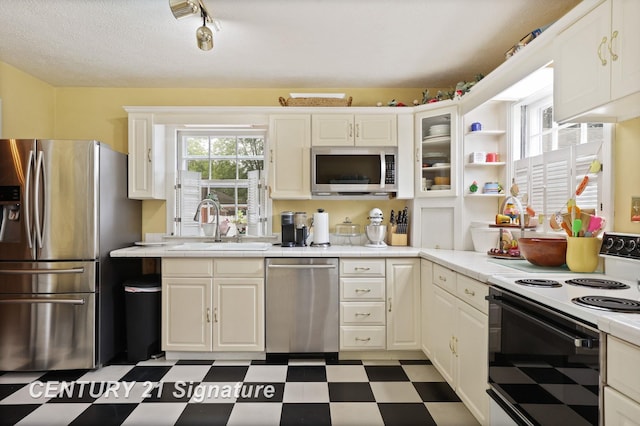 2411 Adams Blvd, Saginaw, MI 48602 - photo 19