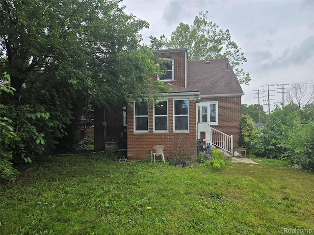 10346 Lakepointe St, Detroit, MI 48224 - photo 2
