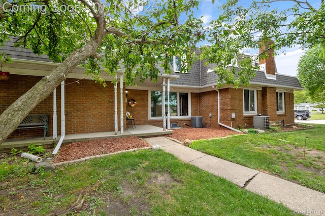 32604 Barclay Sq, Warren, MI 48093 - photo 2