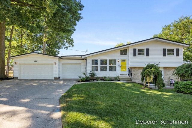 2334 Holliday Dr SW, Wyoming, MI 49519 - photo 1