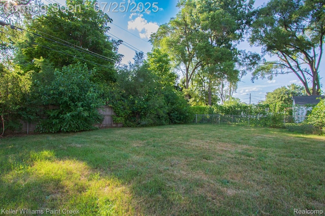 23825 Thomas St, Warren, MI 48091 - photo 24