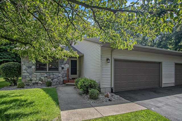 6841 Birdsong Ave, Kalamazoo, MI 49009 - photo 2