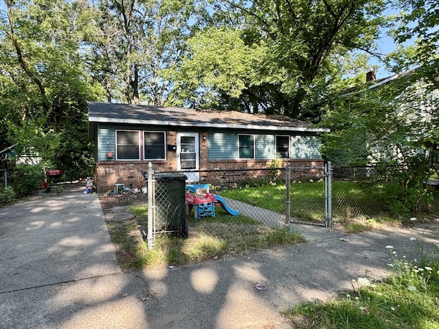 1975 Clinton St, Muskegon, MI 49442 - photo 1