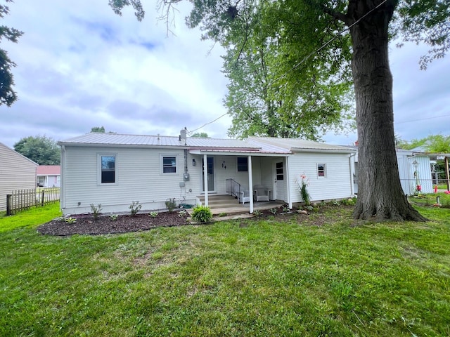 106 Vinewood Ave, Sturgis, MI 49091 - photo 3