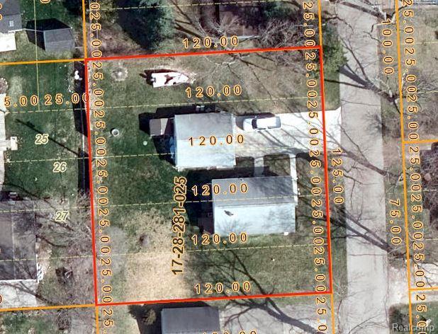 1645 Killarney Ct, West Bloomfield, MI 48390 - photo 18