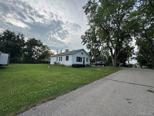 1645 Killarney Ct, West Bloomfield, MI 48390 - photo 17