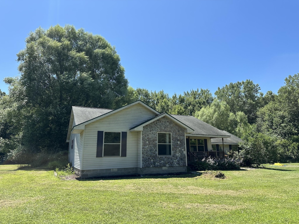 11265 W Coon Lake Rd, Webberville, MI 48892 - photo 2