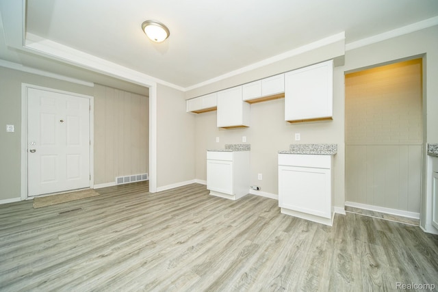 30644 Hayes Rd, Roseville, MI 48066 - photo 18