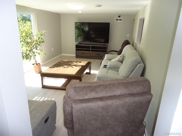 370 Adams Rd, Saginaw, MI 48609 - photo 12