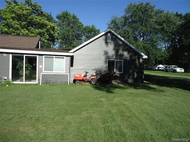 370 Adams Rd, Saginaw, MI 48609 - photo 18