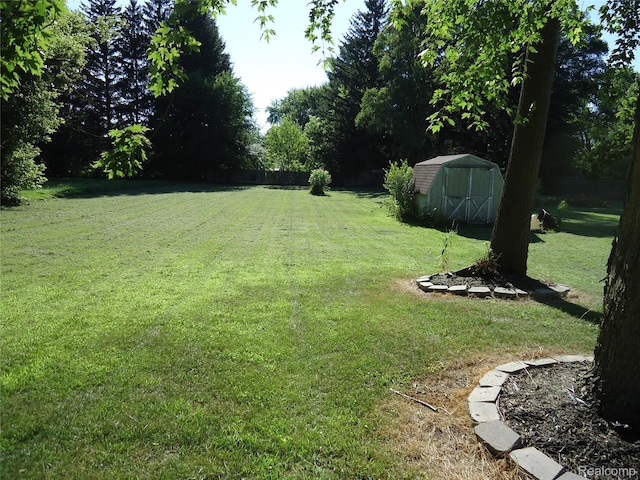 370 Adams Rd, Saginaw, MI 48609 - photo 15