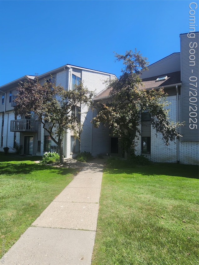 32013 W 12 Mile Rd Unit 308, Farmington Hills, MI 48334 - photo 1