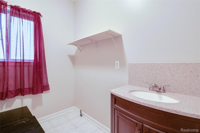 1387 Hartland Dr, Troy, MI 48083 - photo 8