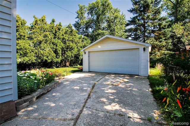 1002 E Windemere Ave, Royal Oak, MI 48073 - photo 3
