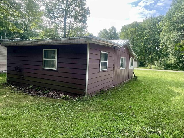 5237 Hamilton Rd, Harrison, MI 48625 - photo 3