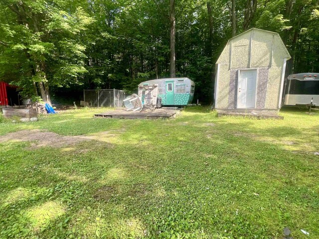 5237 Hamilton Rd, Harrison, MI 48625 - photo 4
