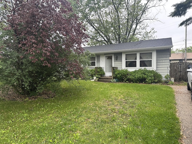 519 Faircrest Ave NW, Walker, MI 49534 - photo 1